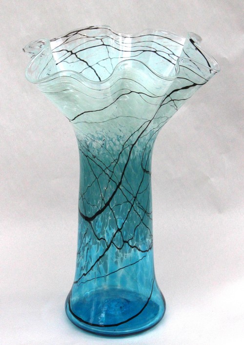 Click to view detail for DB-880 Vase-Tall Aqua Lightning Fluted $395